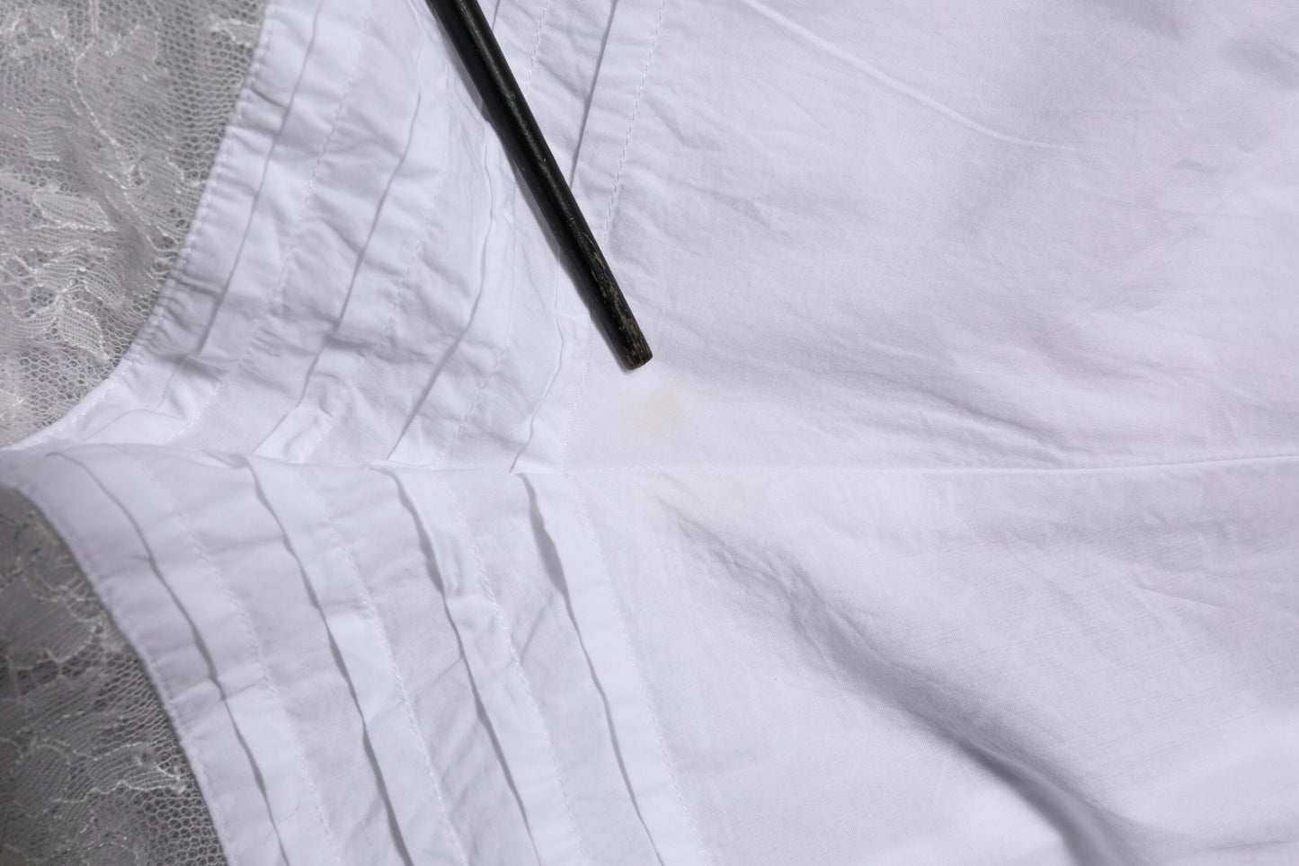 White Lace Paneled Cotton High Waisted Shorts