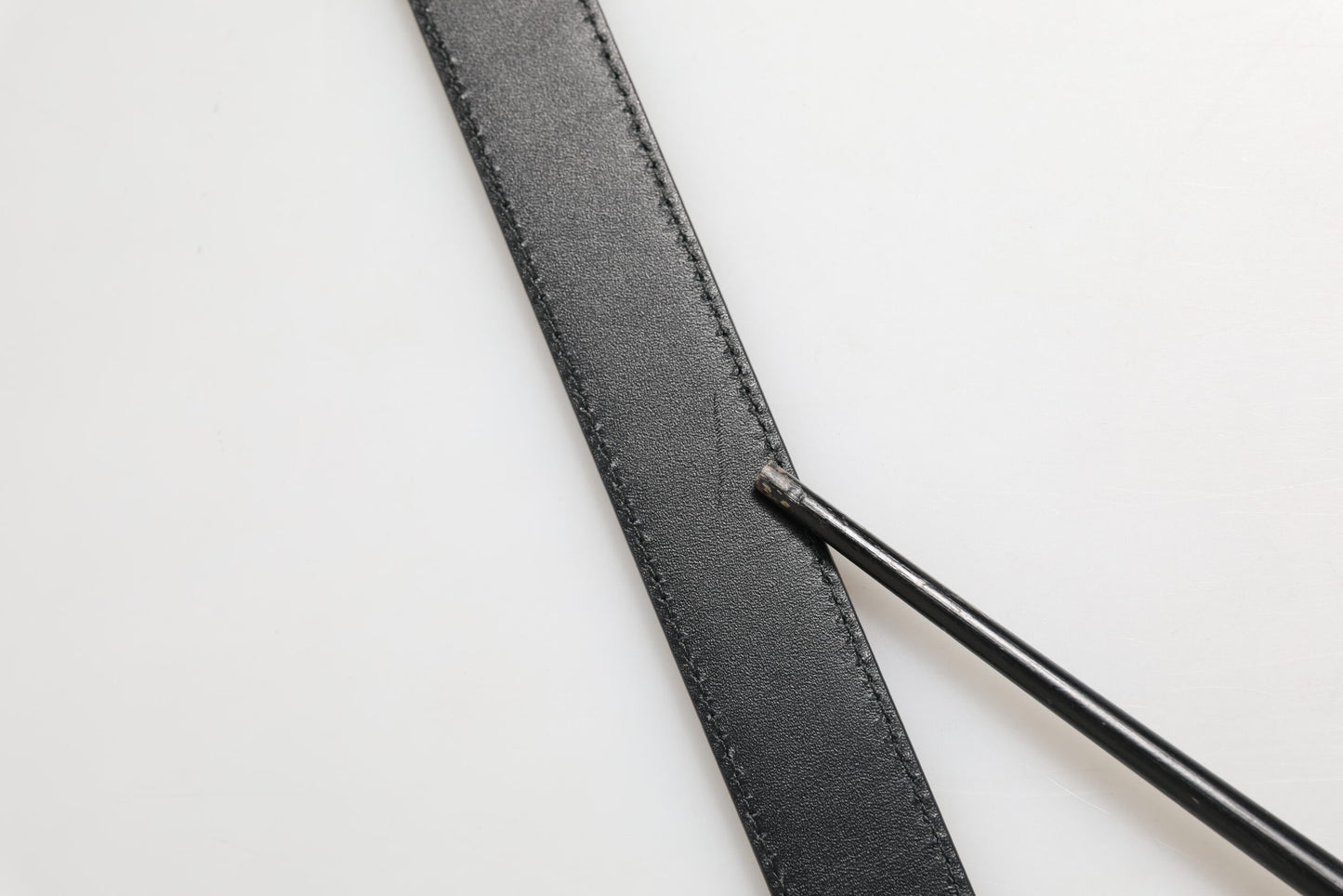 Black Textured Leather Silver Metal Buckle Men Belt